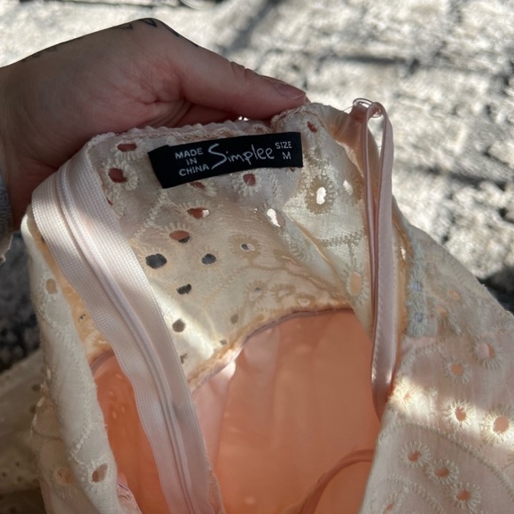 Simplee Cute Dress - Picture 6 of 6